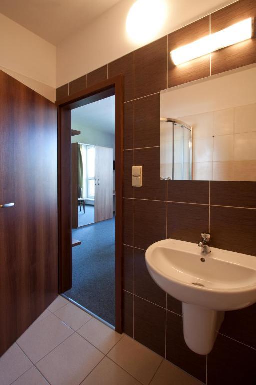 Penzion Ruland Hotel Brno Bagian luar foto